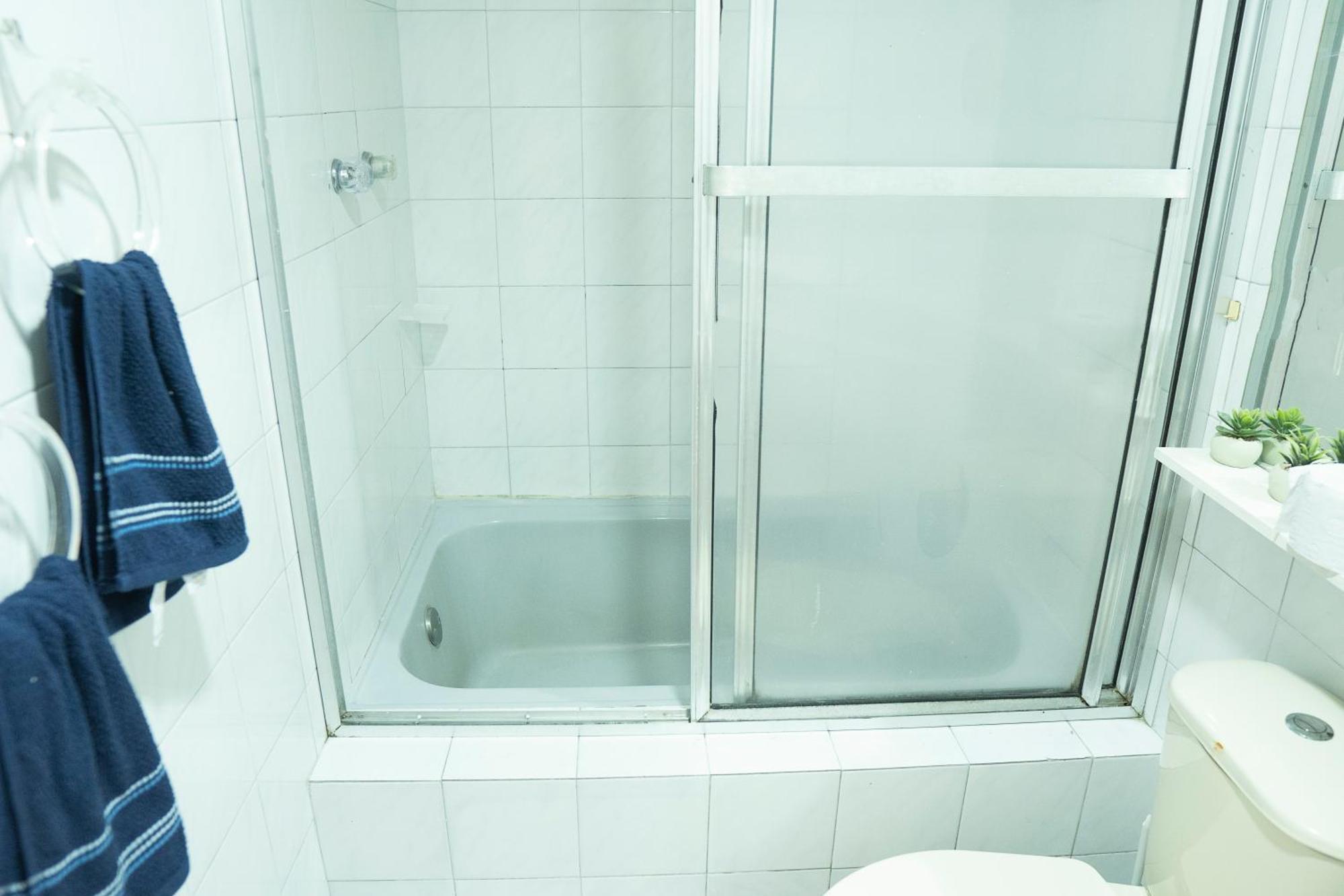 Africa House-Casa Hotel Laureles-La70 Medellin Ngoại thất bức ảnh