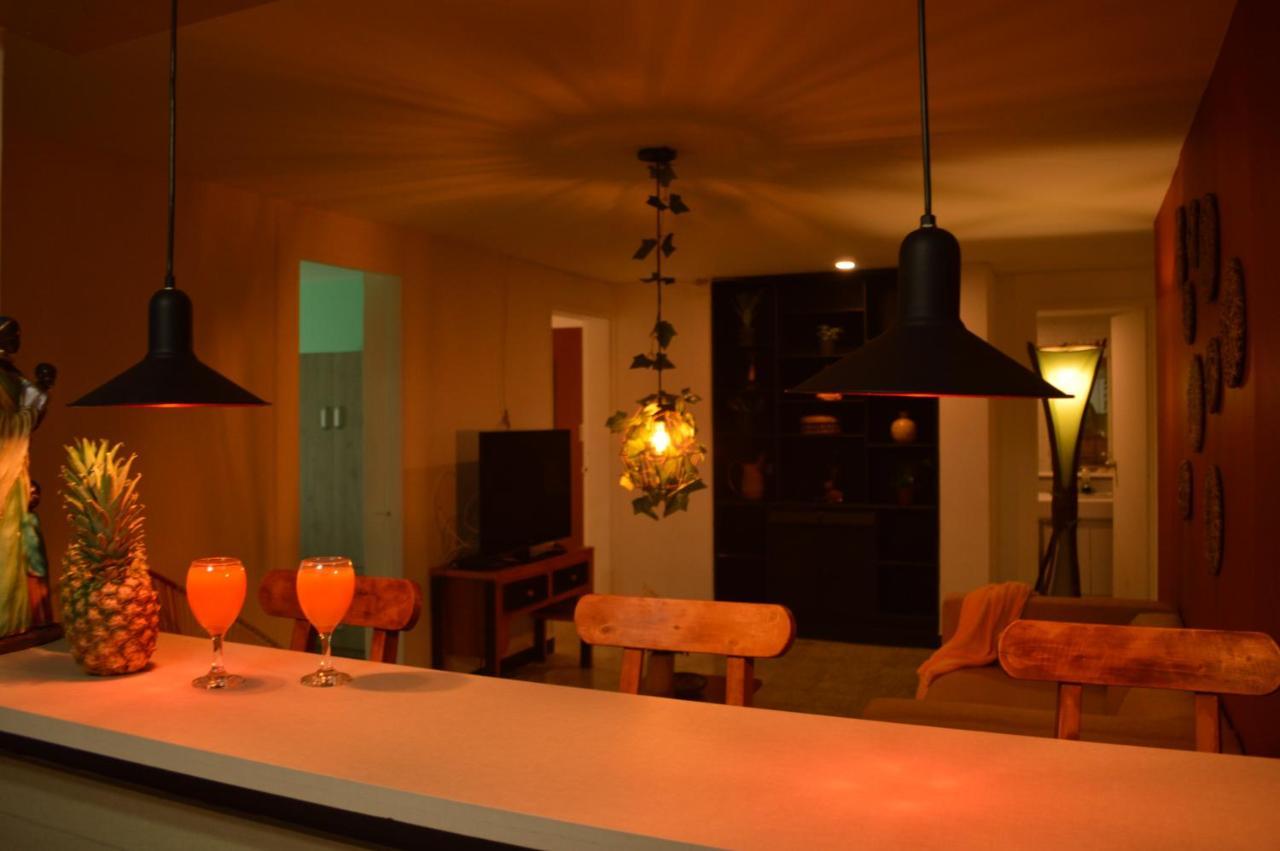 Africa House-Casa Hotel Laureles-La70 Medellin Ngoại thất bức ảnh