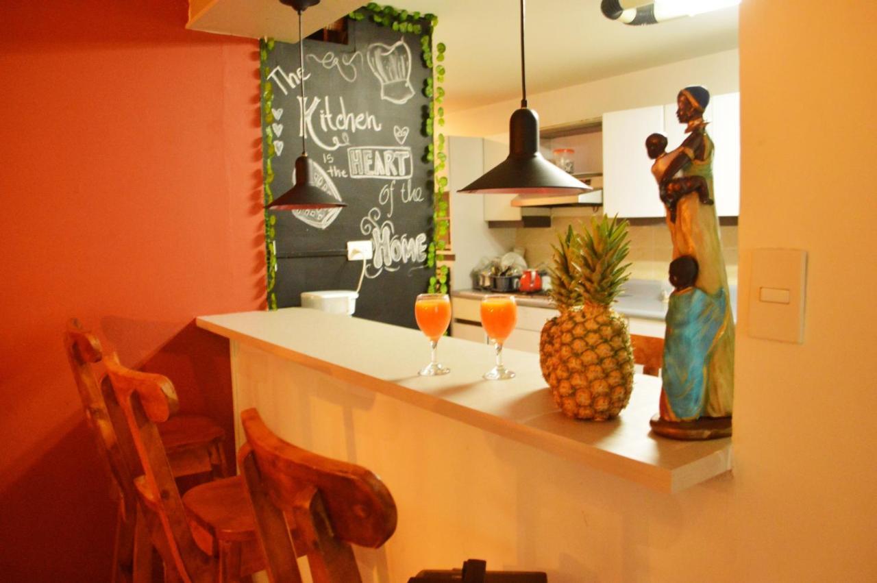 Africa House-Casa Hotel Laureles-La70 Medellin Ngoại thất bức ảnh